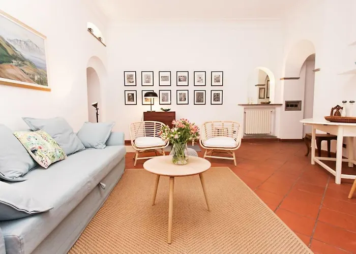 Spacious In The Centre Of Apartment